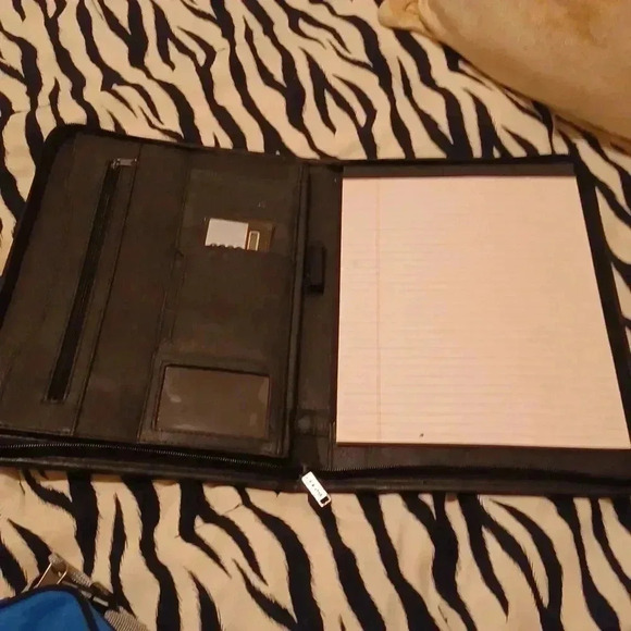 💙🌹bags surprise box - Picture 3 of 6